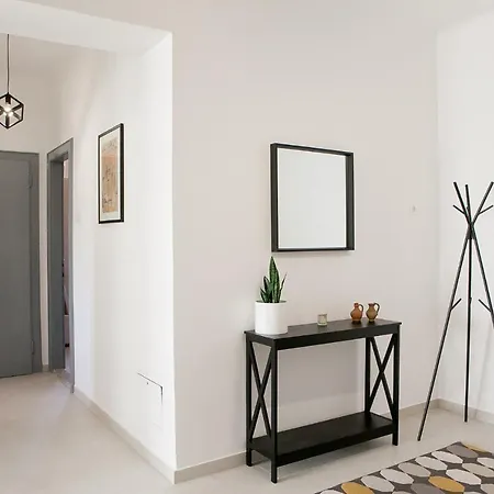 Mila Apartment *